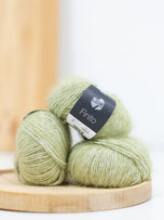 025 Oliv/Creme
