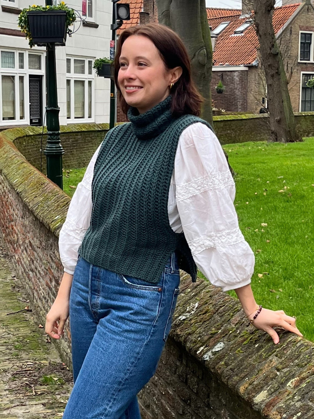 Häkelpaket Cardamom Pullunder – Studio Hook &amp; Yarn