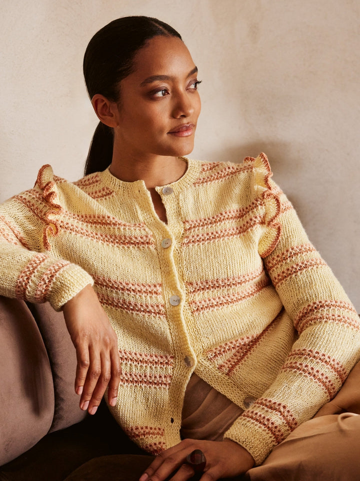 Strickpaket Tencellino Filo Paillettes Ecopuno Jacke mit Rüschen