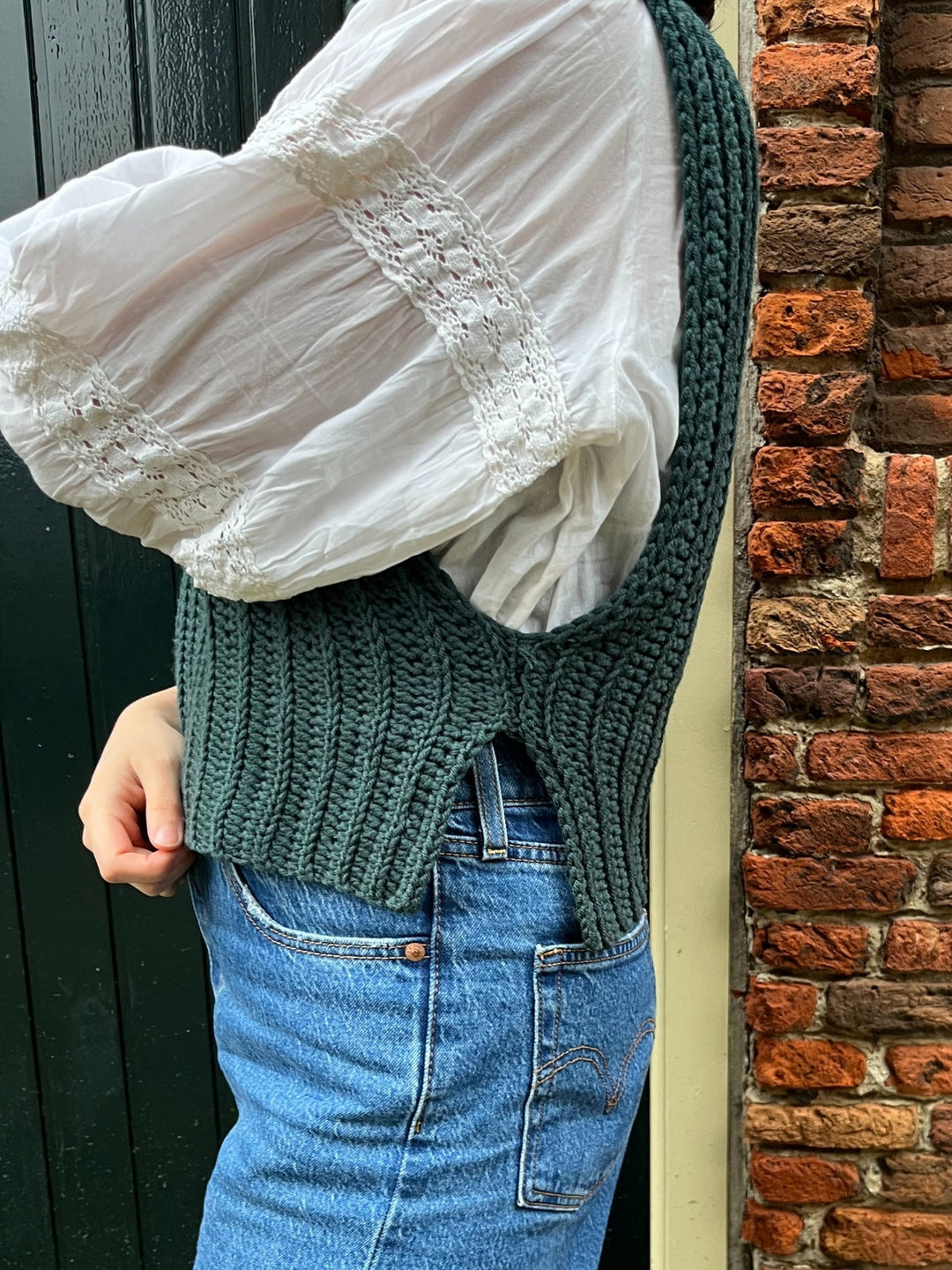 Häkelpaket Cardamom Pullunder – Studio Hook &amp; Yarn