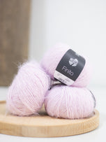 017 Fliederrosa/Creme