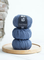 2037 Graublau