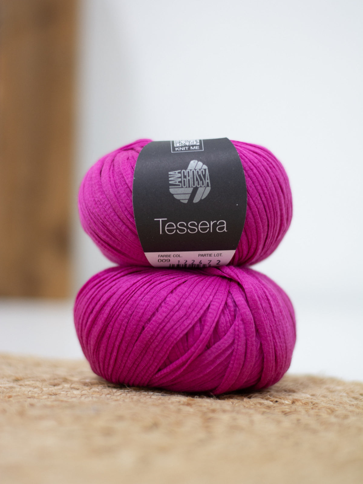Tessera 009 Fuchsia
