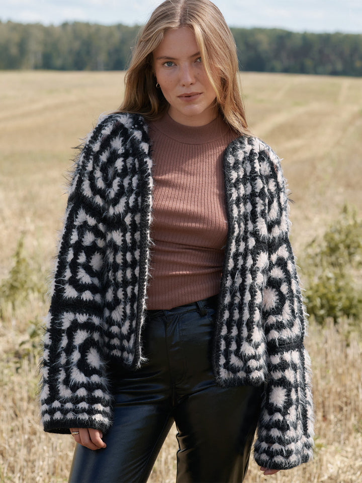 Häkelpaket Basta Brigitte no. 2 Granny Jacke