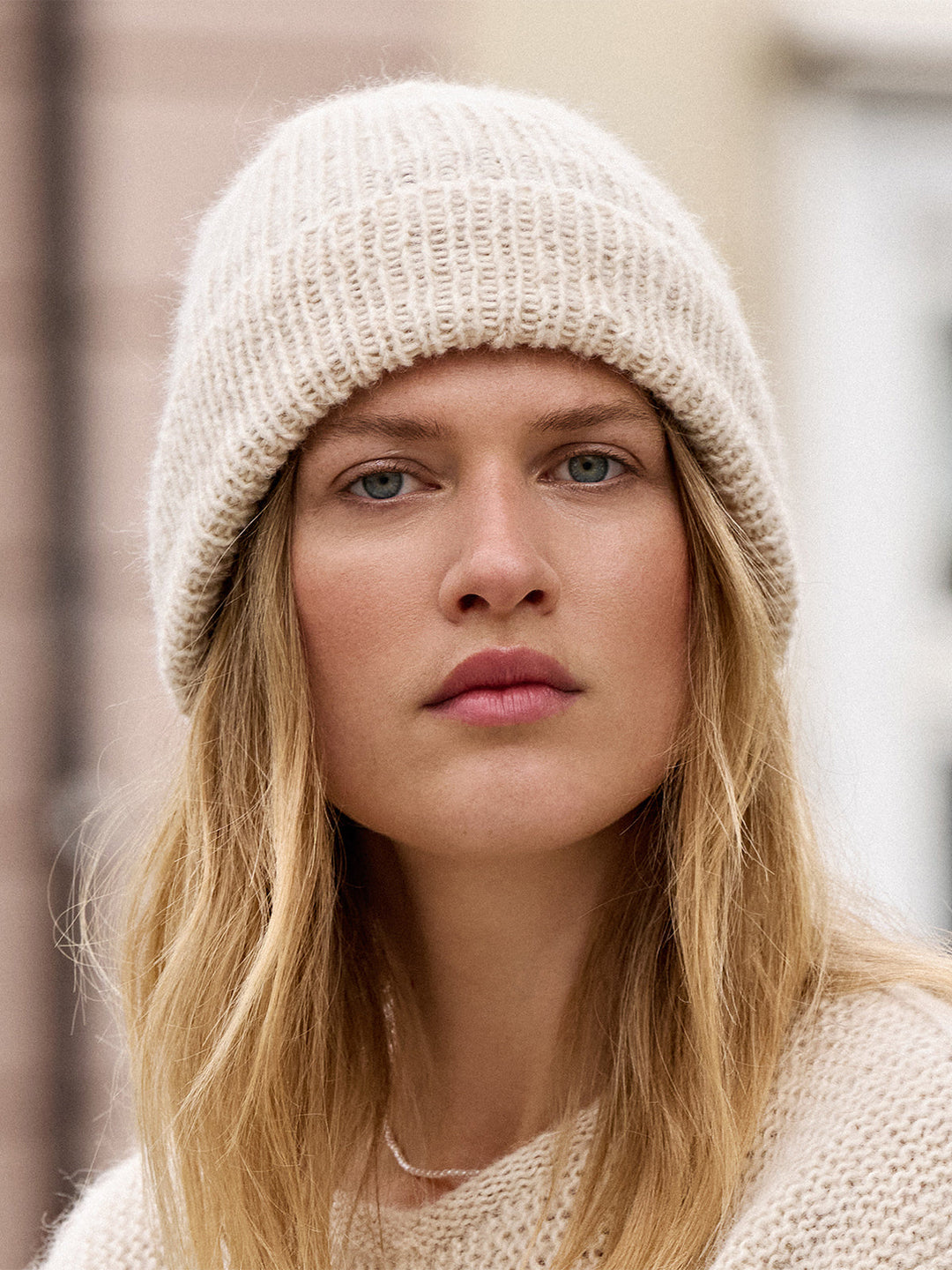 Strickpaket Natural Alpaca Pelo Mützen (2 Stück)