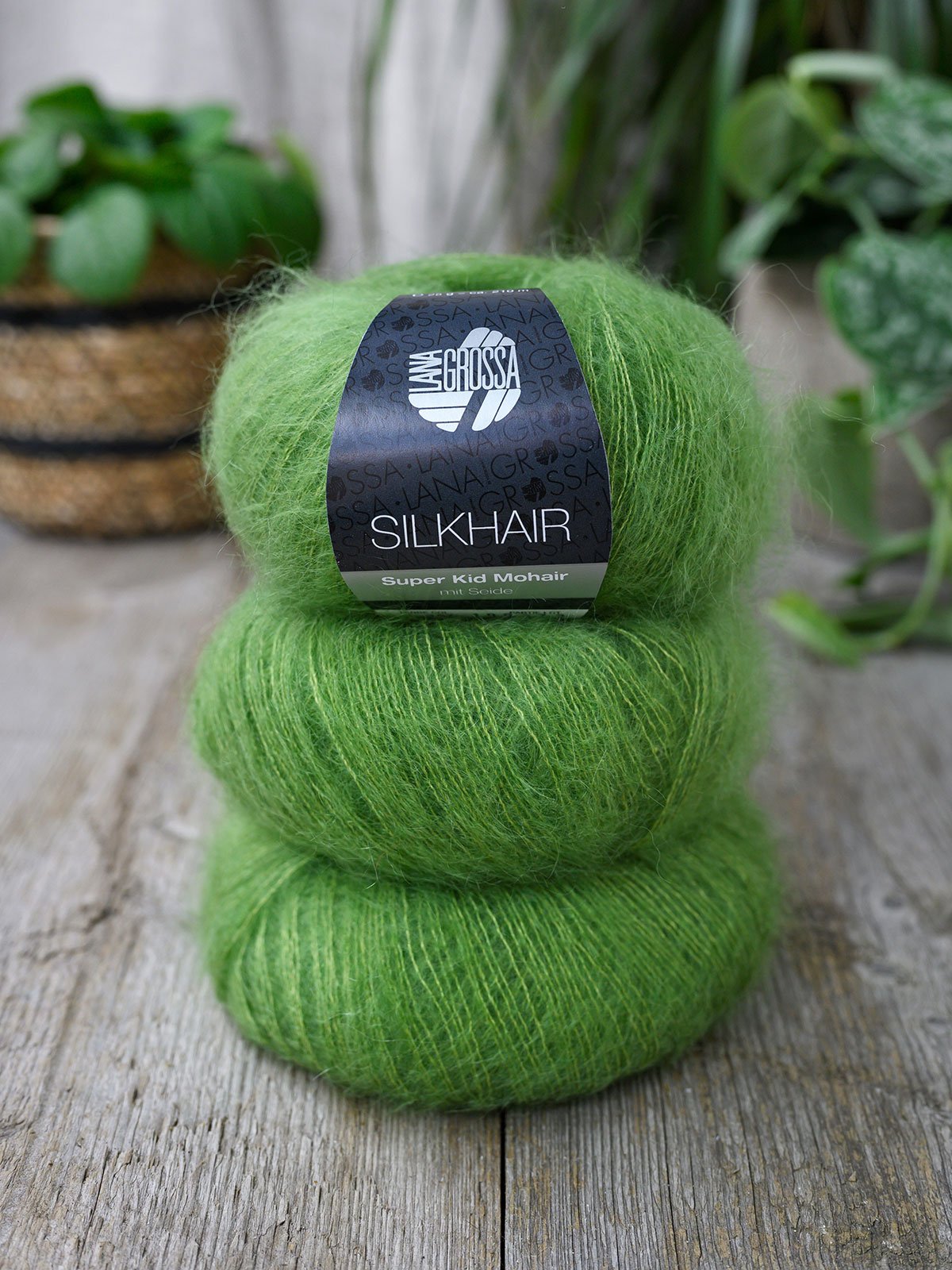 Silkhair 167 Maigrün